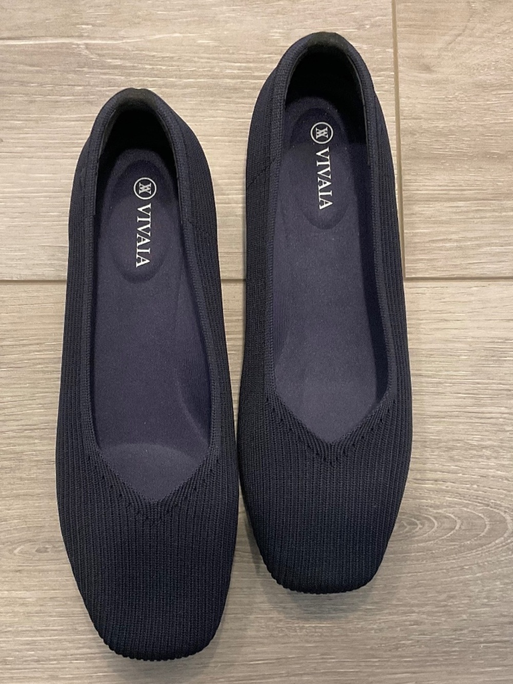 VIVAIA Square-Toe V-Cut Flats (Margot 2.0) in Blue Size EU 39 LIKE NEW